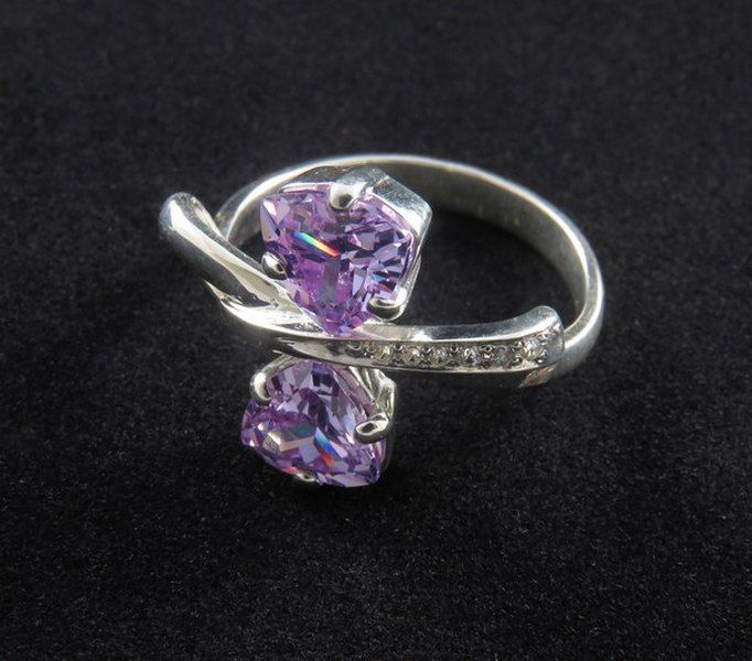 Кольцо из серебра 925 пробы с фианитами - 4