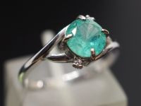 Серебряное кольцо с натуральным бериллом и фианитами - 137