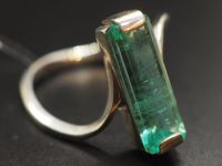 Серебряное кольцо с натуральным изумрудом - 170