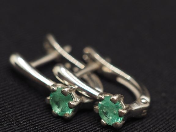 Серьги из серебра с натуральными изумрудами - 64