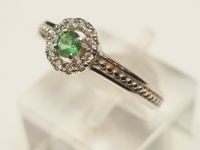 Серебряное кольцо с натуральным изумрудом - 232