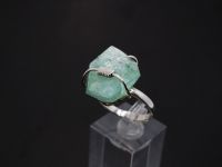Серебряное кольцо с Уральским бериллом кристалл - 66