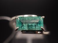 Серебряное кольцо с натуральным изумрудом 1.92 карат - 253